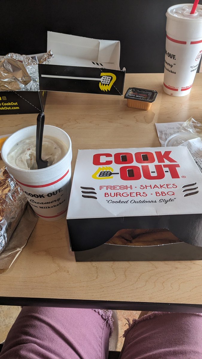 calicuzns | stray. OUT NOW 🤸🤸🤸 (@calicuzns) on Twitter photo the european mind could never comprehend. the european mind could never comprehend.