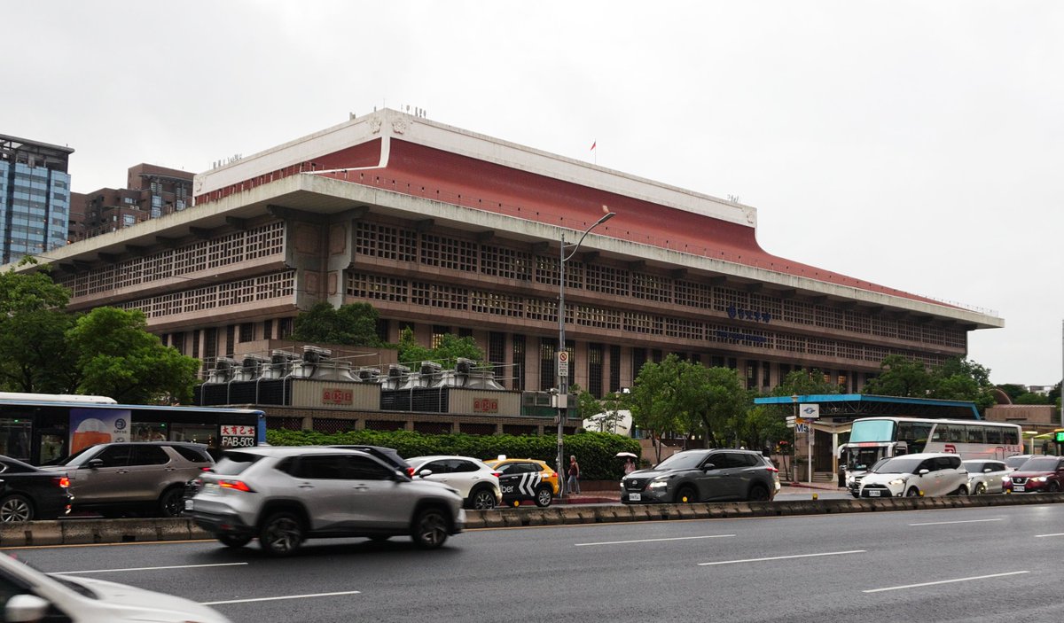 台湾に来たよー！
もしかしたらしばらく台湾には来ないかもなーなんて思っていたのですが、いろんなご縁があって、背中を押されるようにまた台湾に来ました。
ありがたいです。がんばります。