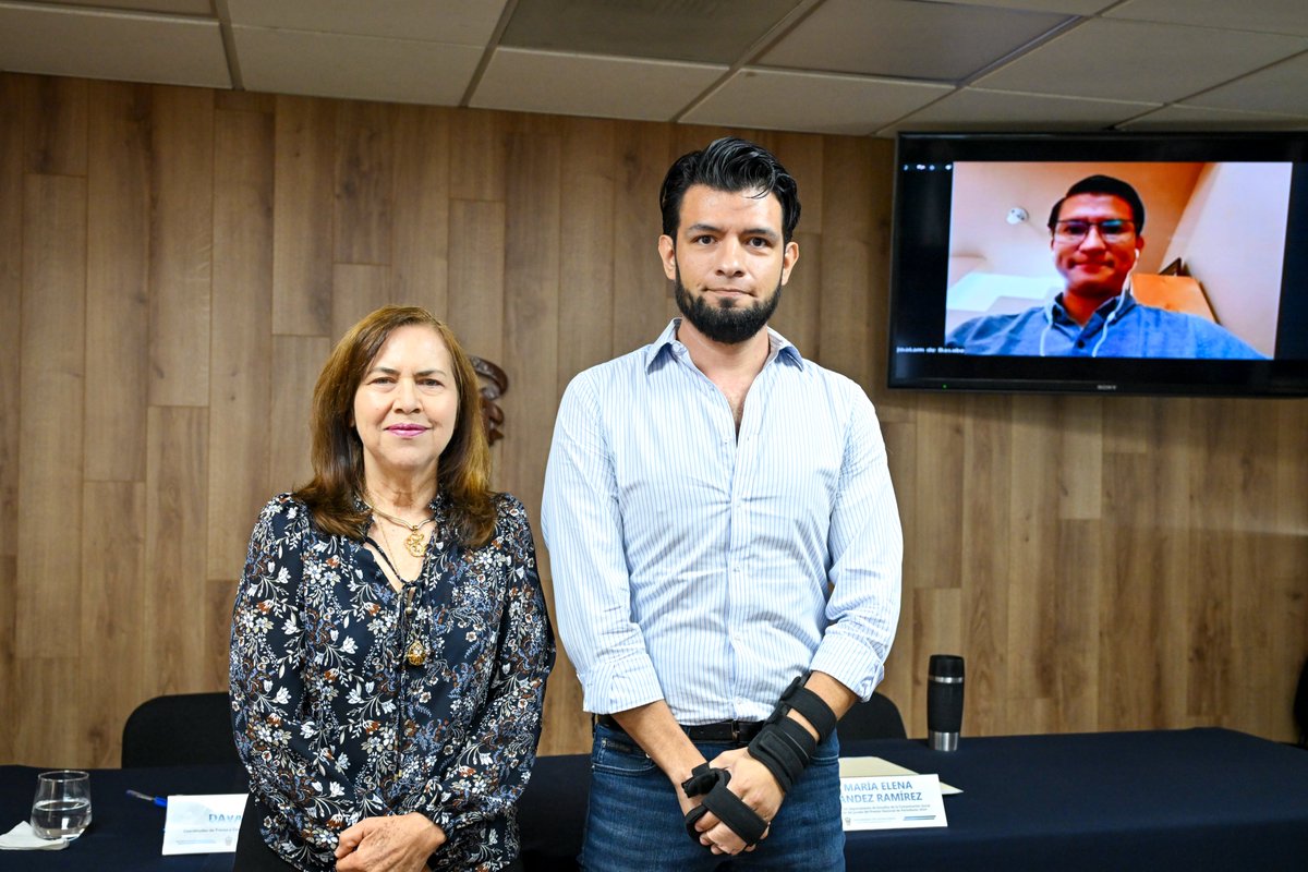 Reflexionan sobre el desencanto de los jóvenes por estudiar periodismo.

Ver nota➡️ tinyurl.com/ac4bc6ze

#CUCSH #periodismo #convocatoriaAbierta #PremioNacionaldePeriodismo #PNP