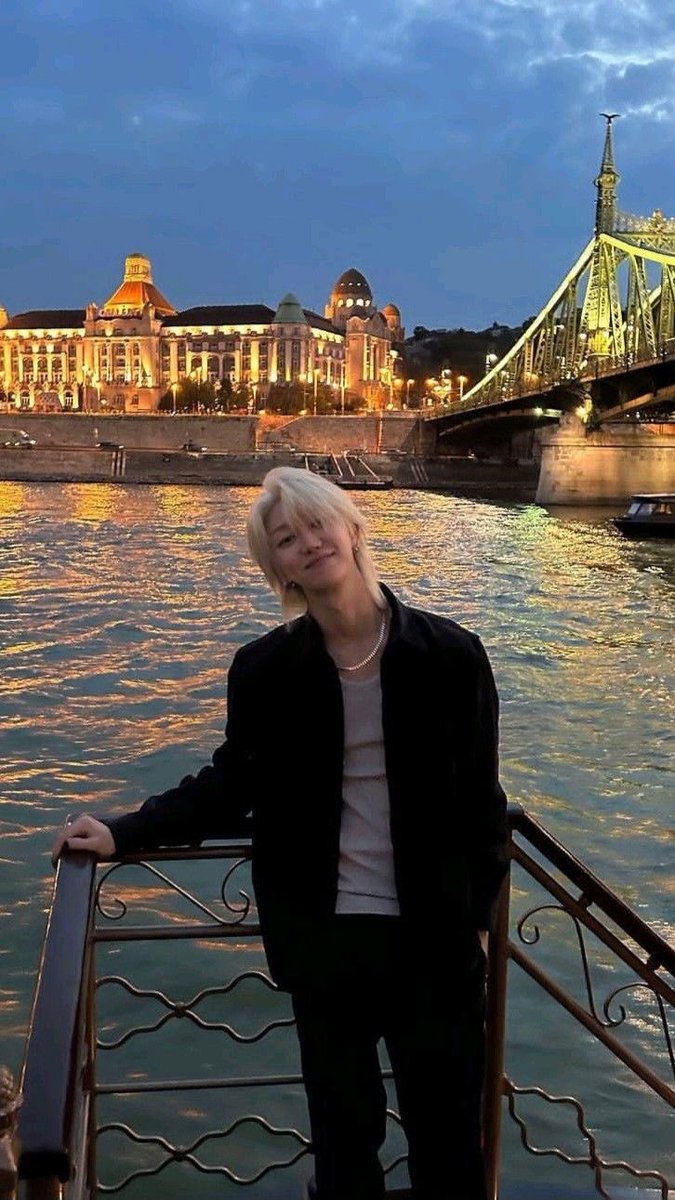 i just came back from a longish hiatus and im in desperate need for friends plots partners anything really so.. leave a like and ill reach out ! :)