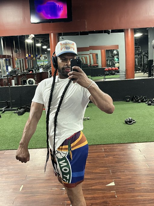 Watch Kc.'s leaked NSFW photo on TwXstars