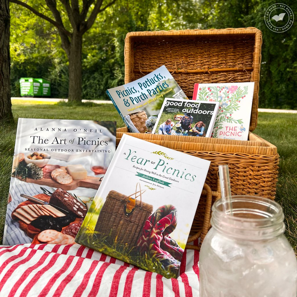 BWBooks's tweet image. It’s National Picnic Month, and we’re celebrating with five handpicked reads made for sunny afternoons. 🧺 📚 Whether you’re in a park, at the beach, or just in your backyard, these books were made for outdoor reading.
See what else made the list → bit.ly/BWBReadNext