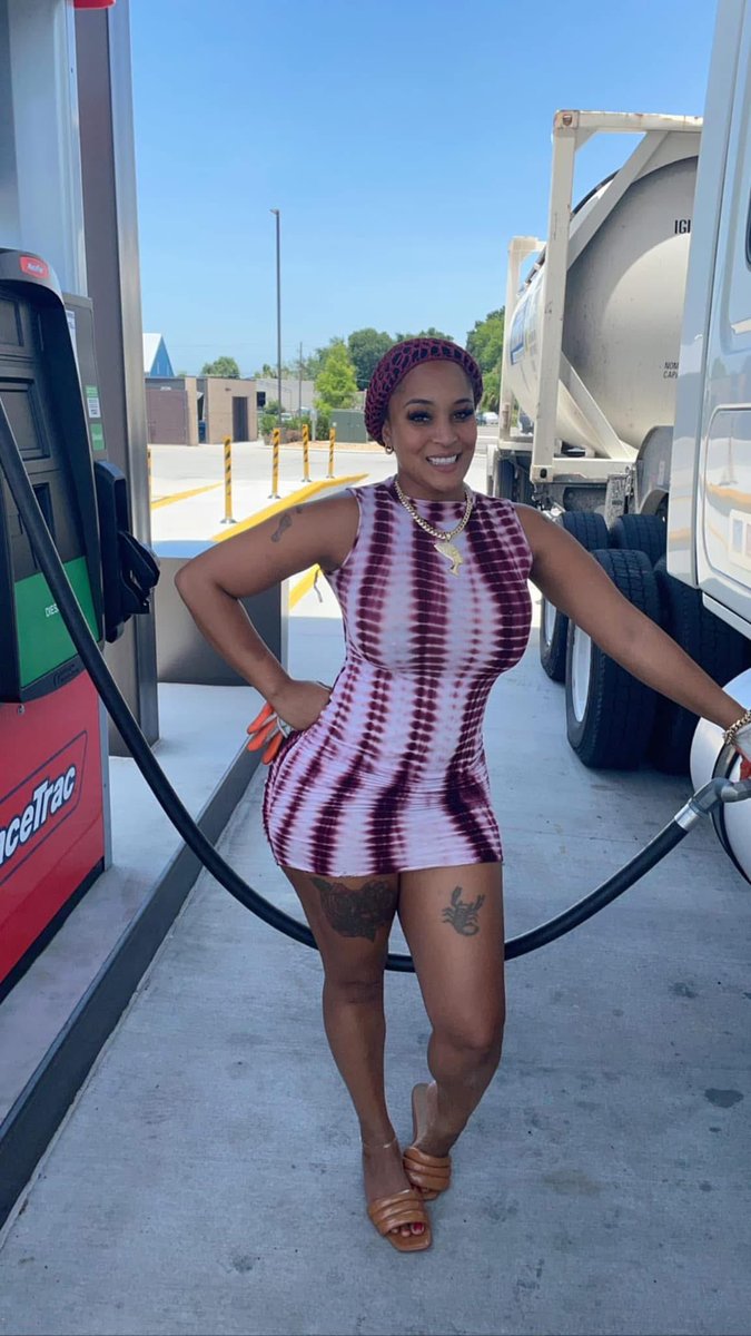 Driving to Kampala 🤤