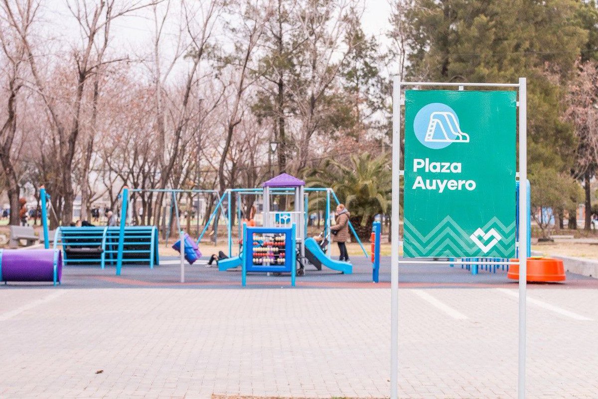 🚧🏃‍♂️ INAUGURAMOS LA PRIMERA ETAPA DEL PARQUE CENTRAL LAS COLONIAS🌳🛝

Finalizamos la etapa 1 de esta obra integral en la que incorporamos la Plaza Auyero al Parque a través de la instalación de un pórtico y la puesta en valor del acceso sobre Salta y Cabrero y reordenamos la