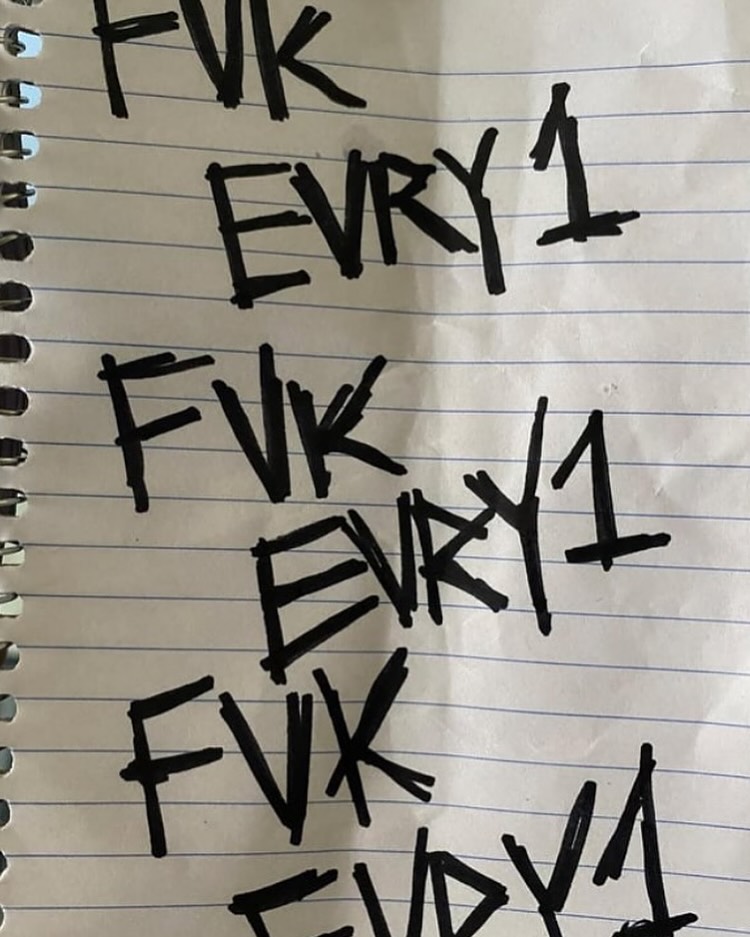 InsightnNews's tweet photo. Rapper XXX's personal notebook was given to a alleged fan by one of his managers, what do ya'll think about this 📷📷 #xxx #rapper #hiphop #music #viralnews #Trending https://t.co/csAiGdcMv2