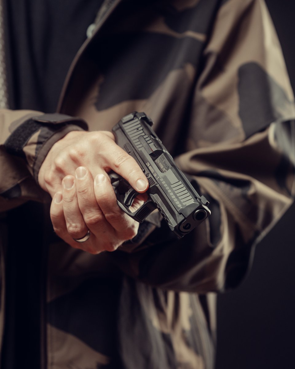 HecklerAndKoch's tweet image. True Kompact. With a 4-inch barrel and a shorter frame, the VP9A1 K perfectly balances size vs ergos.