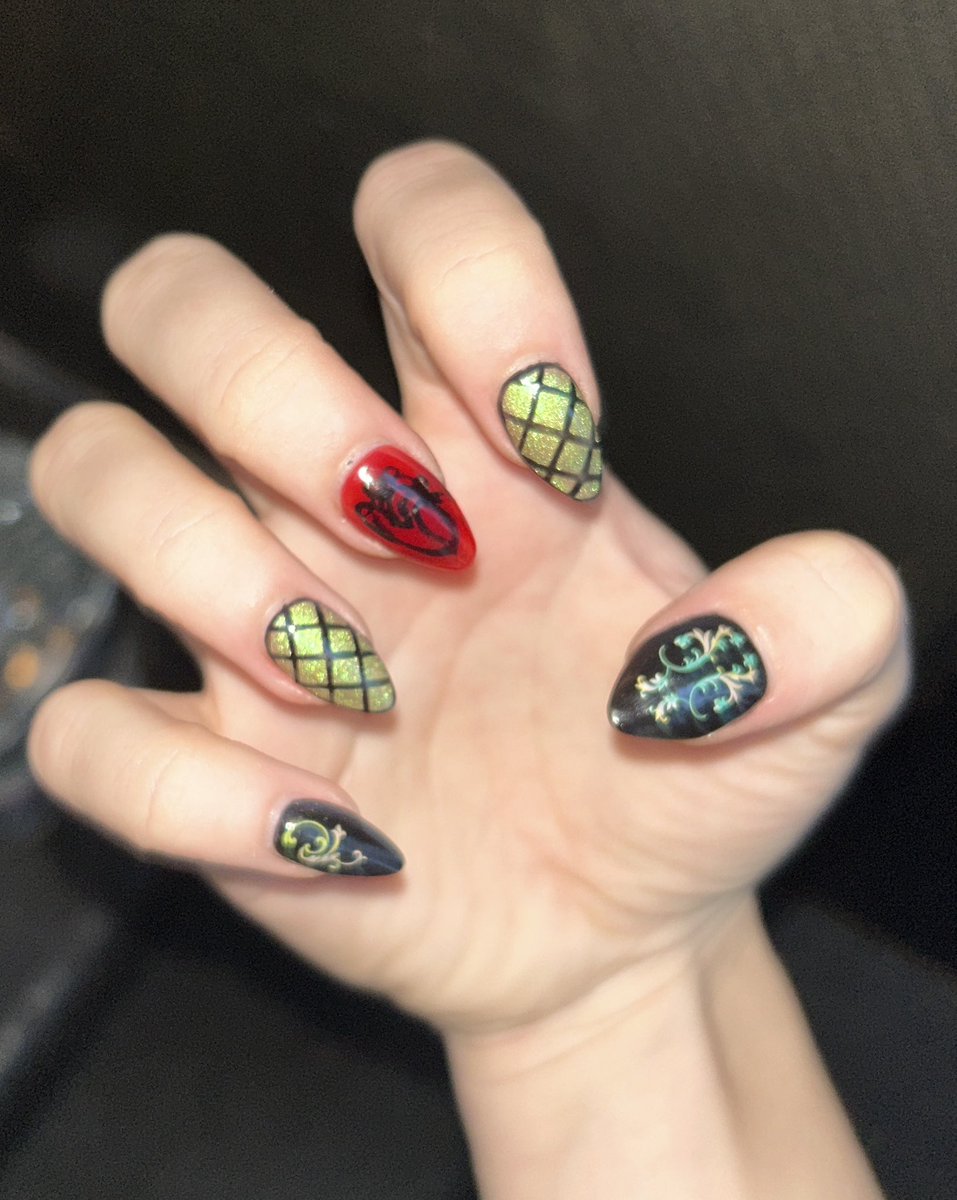 🥀Magdalene Rose🥀 (@magdalenerose_) on Twitter photo Look at these album artwork themed nails!
Amarillo TX gets a chance to see us live in concert TONIGHT with <a href="/7thDaySlumber/">Seventh Day Slumber</a>!! We ended up playing “Can You Fix Me?” for the first time last night, and we’re adding it to the set list again tonight! Show starts at 6:30 PM! Look at these album artwork themed nails!
Amarillo TX gets a chance to see us live in concert TONIGHT with <a href="/7thDaySlumber/">Seventh Day Slumber</a>!! We ended up playing “Can You Fix Me?” for the first time last night, and we’re adding it to the set list again tonight! Show starts at 6:30 PM!