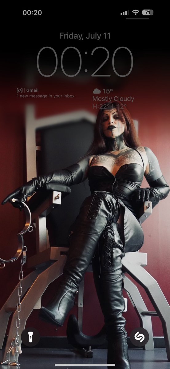 The beautiful Angel of darkness Demoness <a href="/lunatikasm2/">Mistress Lunatika</a> on her throne on my iPhone.

👑😈⛓️🖤✨

linktr.ee/Lunatikasm

<a href="/UnholySanctuary/">Unholy Sanctuary</a>