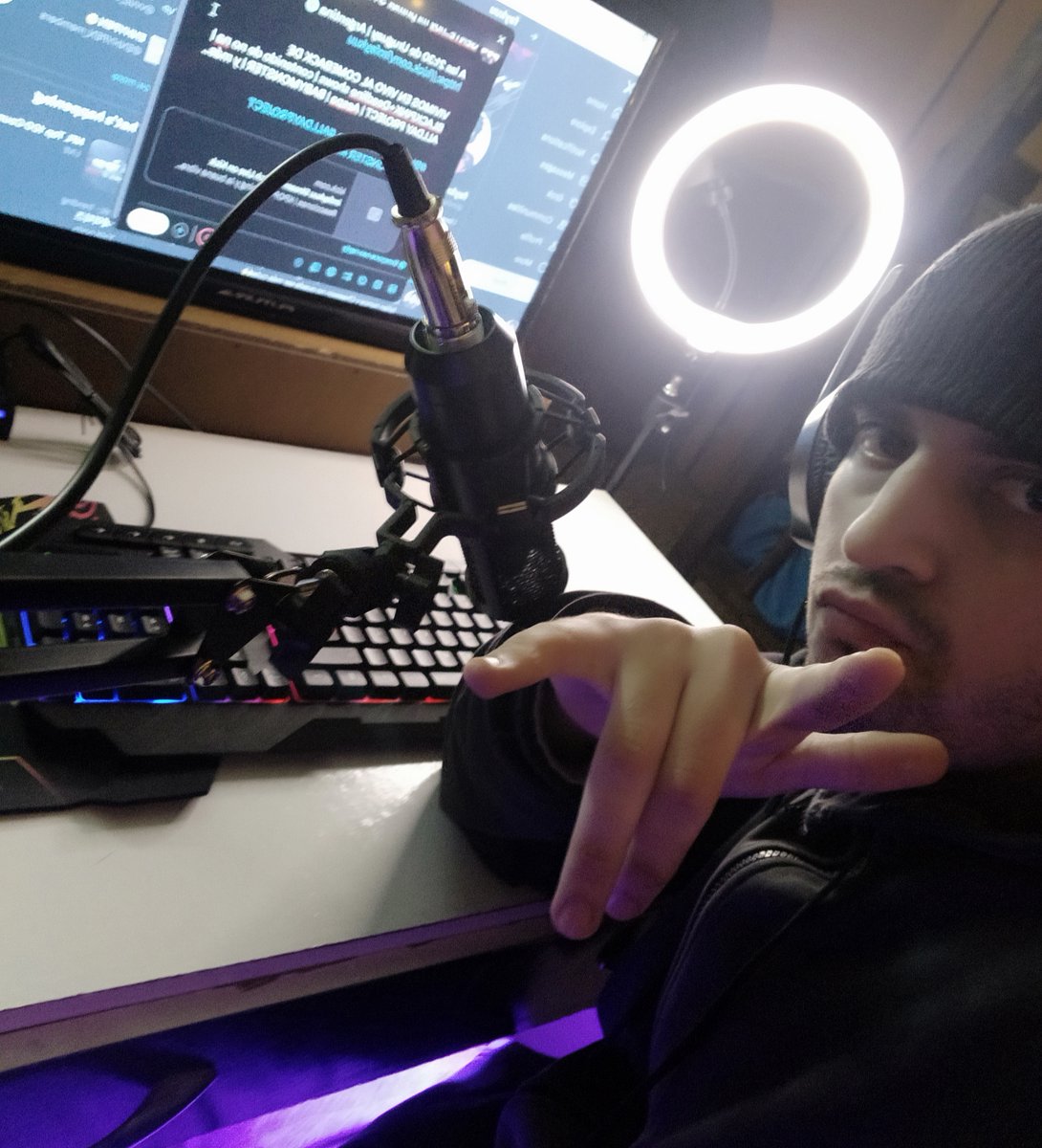 GENTE..hoy mi primer STREAM en KICK🙌

A las 21:30 de Uruguay | Argentina🌍 kick.com/imfaykuu

VIVIMOS EN VIVO EL COMEBACK DE BLACKPINK+Deadline shows | contenido de no na | ALLDAY PROJECT | Aespa | BABYMONSTER | y más..

#BLACKPINK #aespa #ALLDAYPROJECT #BABYMONSTER #nona