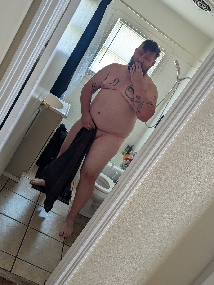 You caught me getting ready for a shower look away quickly.
#dadbod #bear