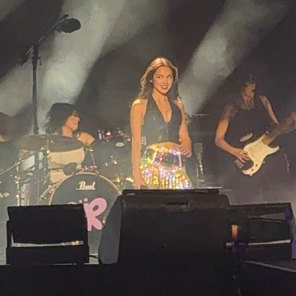 THE SPARKLY SKIRT OMG