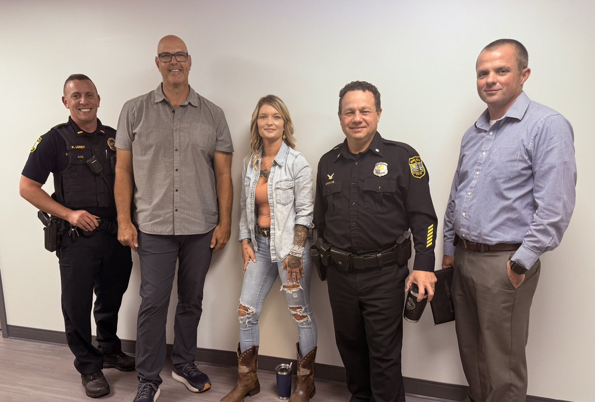 RomanGabriel3rd's tweet image. Today very productive meeting with @VBPD @JWilkerson_VBPD SRO & Narcotics and & Tara Ballinger of RRVA talking about @soldout41 program !
Get educated & protect our schools soldouttv.com/fentanyl-educa…