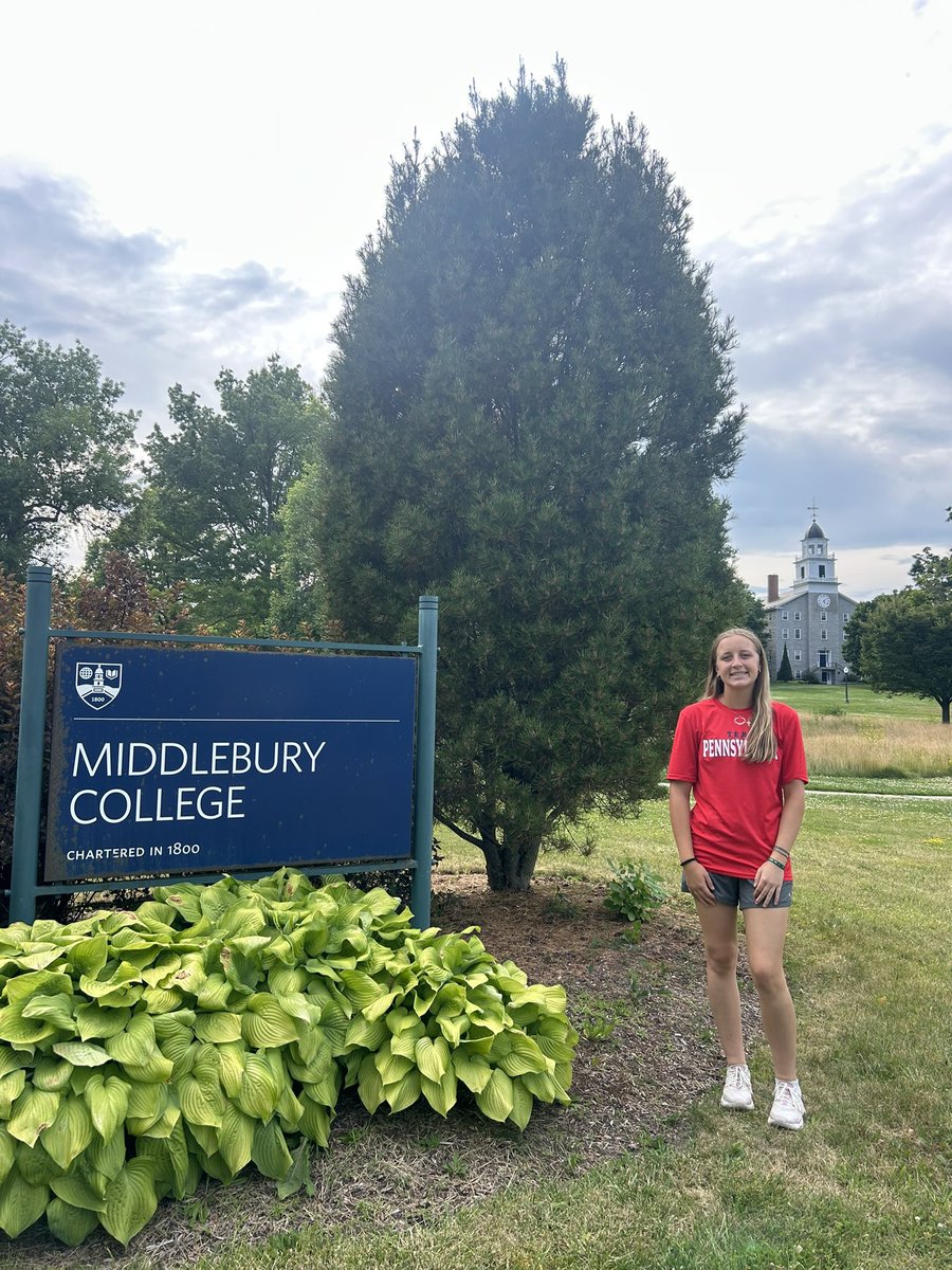Kellymorr33's tweet photo. Thank you so much Coach Bevere and Coach Dunn for meeting with me and showing me the amazing athletic facilities at Middlebury! @middsoftball @TPAKowalski @teampafastpitch https://t.co/X6QUgNUcl5