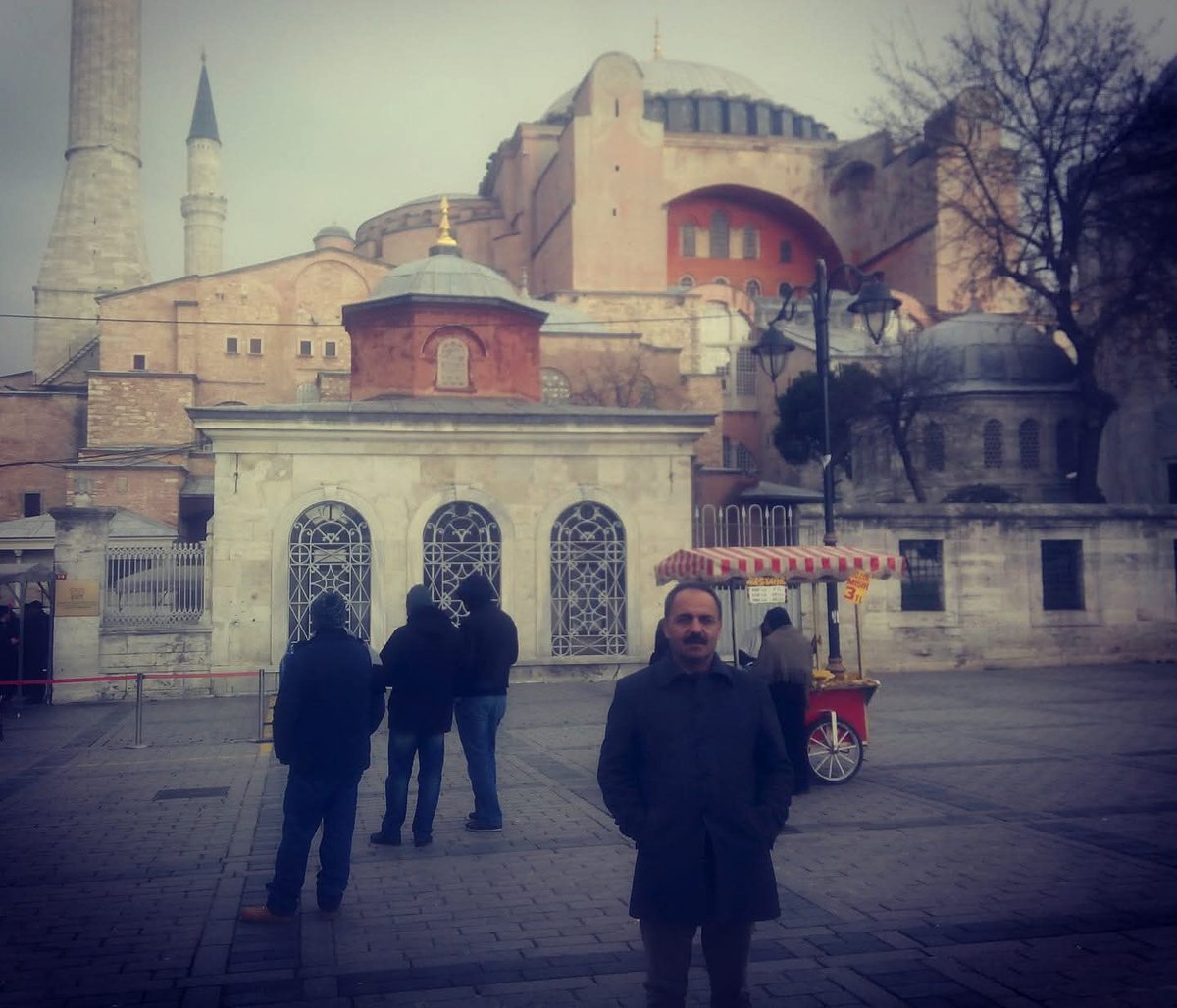 Zincirleri kırıp #Ayasofya’yı açan kararın 5. yıl dönümü kutlu olsun!🇹🇷 (10 Temmuz 2020) 

❝Ayasofya açılacak, hem de öylesine açılacak ki, kaybedilen bütün mânalar, zincire vurulmuş masumlar gibi onun içinden fırlayacak!❞

Rabbimize hamdolsun. 🤲