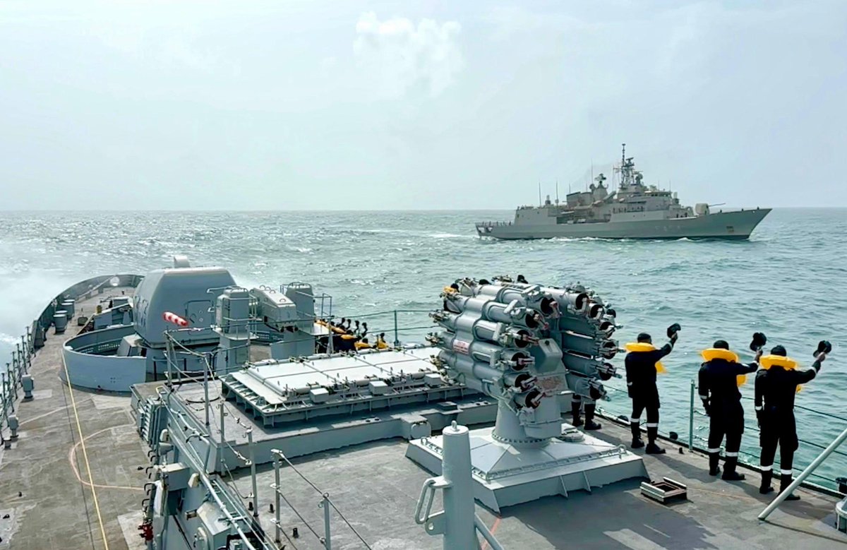 D__Mitch's tweet image. The @NavyGR Hydra-class frigate HS Psara participated in a #PASSEX with @indiannavy Talwar-class frigate #INSTarkash on Jul 10, 2025. Photos by @IN_WNC.