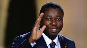 Dany Komla AYIDA (@ayidadany) on Twitter photo 🚨 If you missed it, the current crisis in Togo stems from these alarming facts:
<a href="/antonioguterres/">António Guterres</a> <a href="/realDonaldTrump/">Donald J. Trump</a> <a href="/EmmanuelMacron/">Emmanuel Macron</a> <a href="/EU_Commission/">European Commission</a> <a href="/US_SrAdvisorAF/">U.S. Senior Advisor for Africa</a> <a href="/_AfricanUnion/">African Union</a>
1️⃣ After 20 years in power, Faure Gnassingbé imposed a new constitution without consulting the people. 🚨 If you missed it, the current crisis in Togo stems from these alarming facts:
<a href="/antonioguterres/">António Guterres</a> <a href="/realDonaldTrump/">Donald J. Trump</a> <a href="/EmmanuelMacron/">Emmanuel Macron</a> <a href="/EU_Commission/">European Commission</a> <a href="/US_SrAdvisorAF/">U.S. Senior Advisor for Africa</a> <a href="/_AfricanUnion/">African Union</a>
1️⃣ After 20 years in power, Faure Gnassingbé imposed a new constitution without consulting the people.