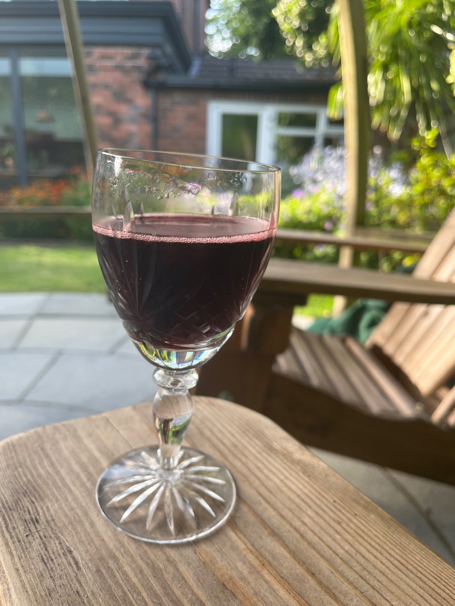A glass of sparkling Shiraz this evening to celebrate my 500th published article, in <a href="/Gut_BMJ/">Gut Journal</a> no less. Time to take stock and seek new challenges. 🥂