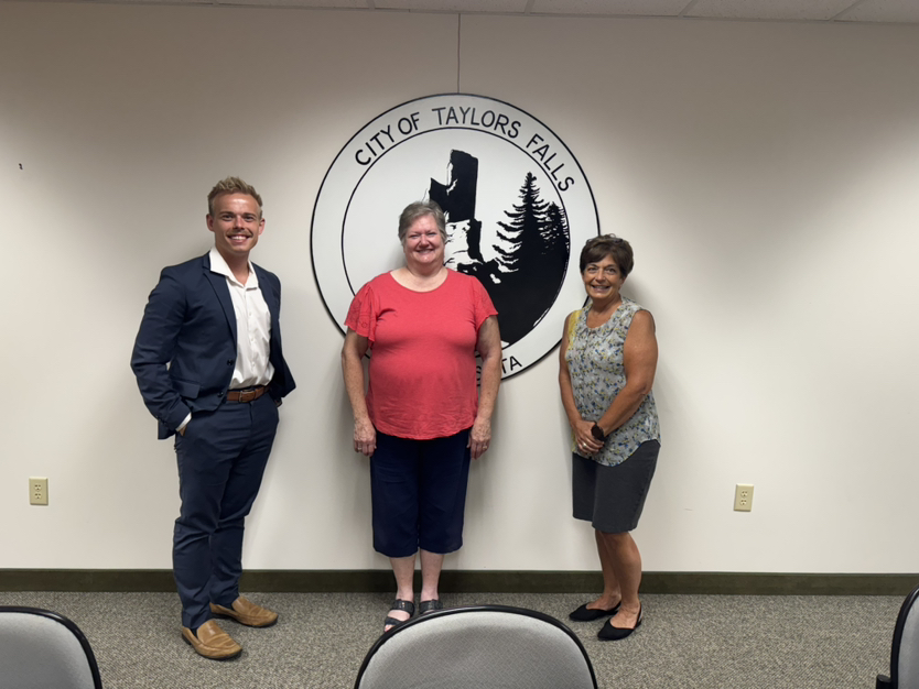 ARWHDTransitMN's tweet image. 📍 Taylors Falls, MN

Today, the Arrowhead Transit team met with Councilor Carol Schumann to talk about bringing public transit access to Taylors Falls.

These discussions help shape the future of RideSmart 2025 and ensure it reflects the real needs of our communities. Read more…