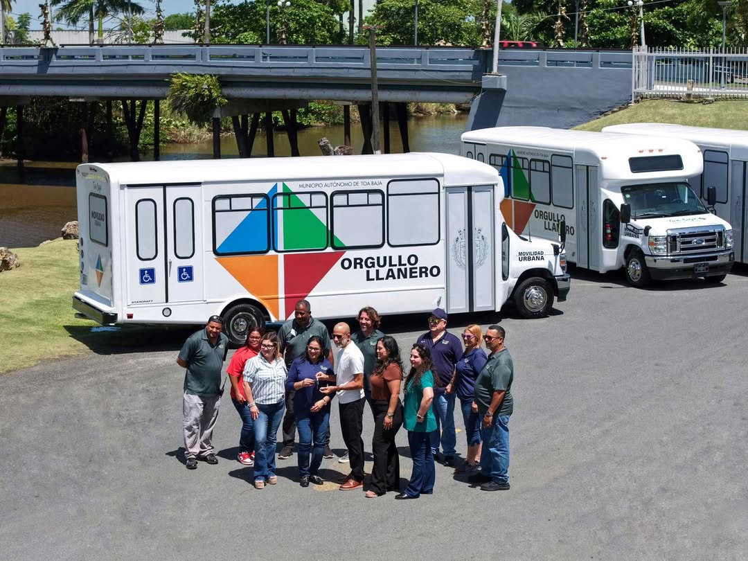 ¡Buenas noticias! A partir de hoy contamos con 5 nuevos y modernos ‘trolleys’ para optimizar el servicio de transporte colectivo. Seguimos trabajando para mejorar la calidad de vida de nuestra gente...

Para información de la ruta 📞 787-261-0202, exts. 2611, 2612 o 2613.