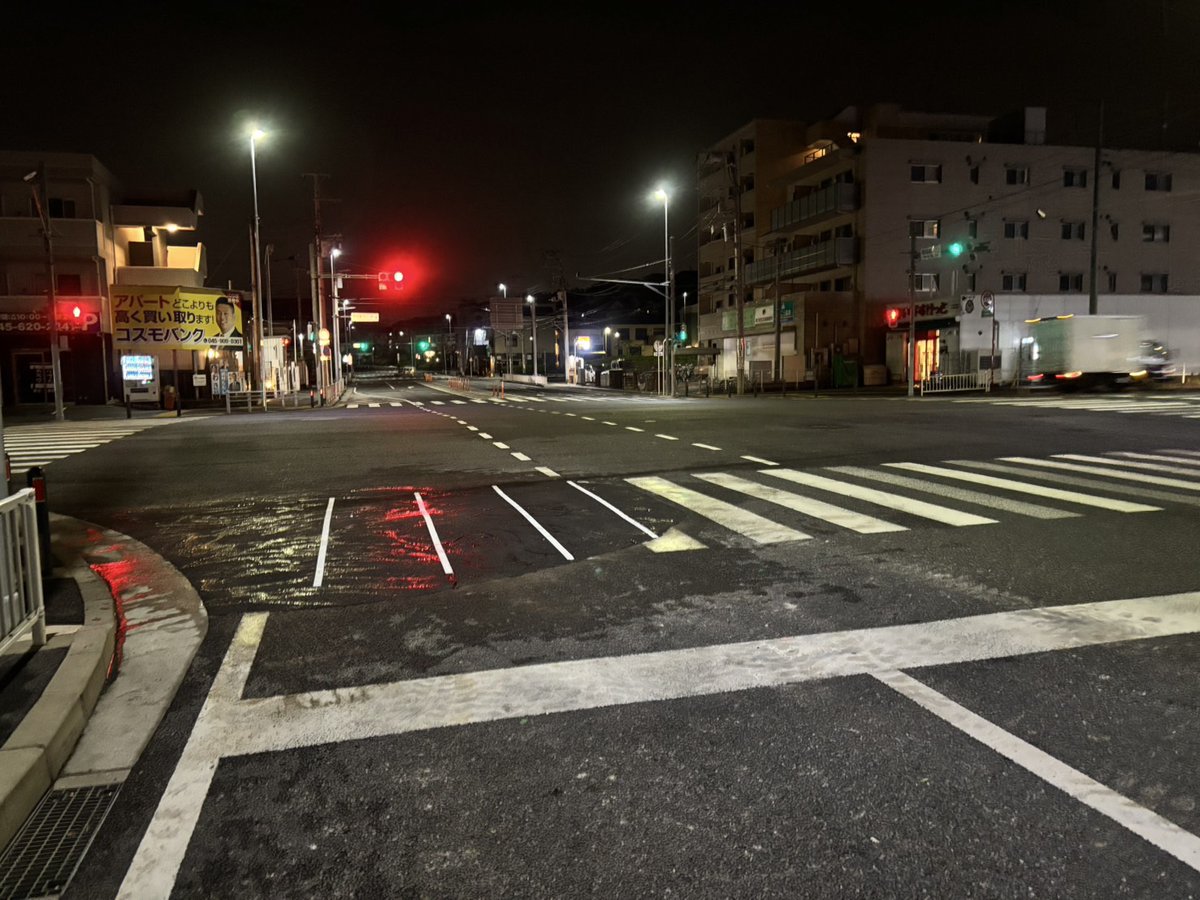 昨日（7/10）港北区高田西一丁目において発生した道路等損壊は、本日３時15分頃損壊した道路の仮復旧が完了し、交通規制を解除しました。