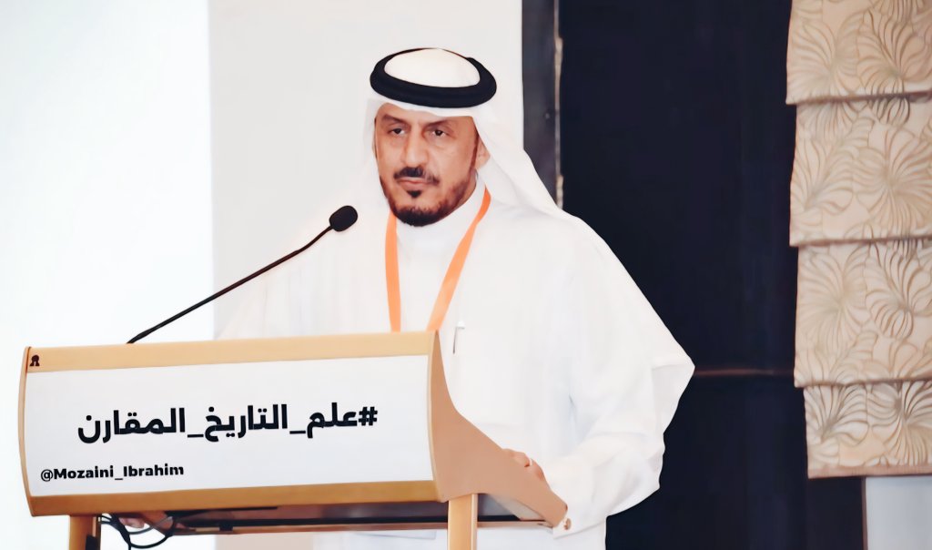 #علم_التاريخ_المقارن

ضمن تجاذبات الحديث التي أسعد بها دائمًا بيني وبين أخي العزيز أ.د. خالد البكر حول هموم الدراسات التاريخية وتحديث مناهجها، أشار سعادته وفي قصاصة كتبها إلى الحاجة إلى تخصيص مسار علمي لعلم التاريخ المقارن له بحوثه ومناهجه وفلسفته أسوة بكثير من العلوم؛ وسعيًا