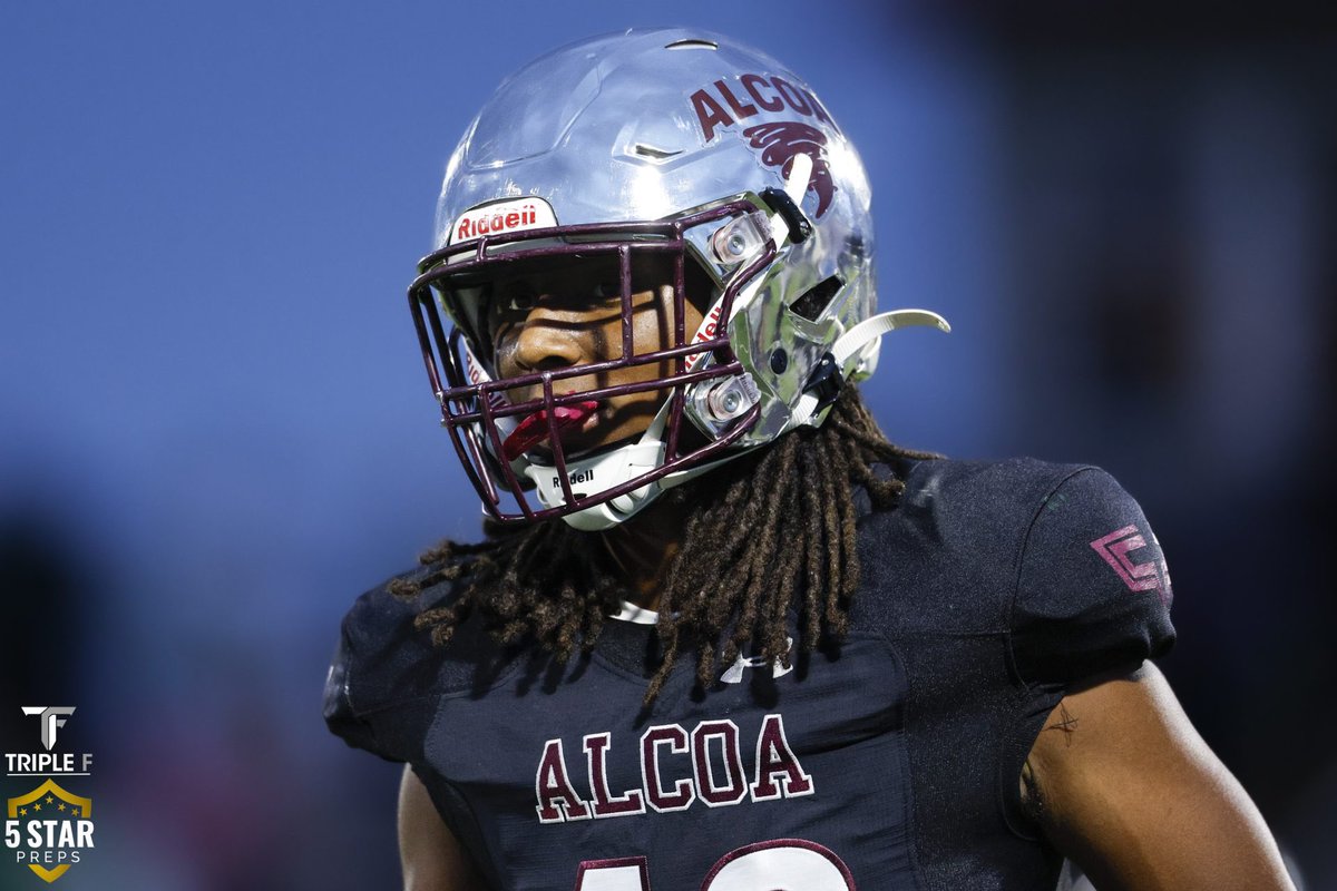 2025 SEASON REFRESHER

Don’t forget — a new classification cycle begins with the 2025-26 school year. 

Here’s a reminder on what the football regions will look like…

THE READ ▶️ 5starpreps.com/articles/new-c…