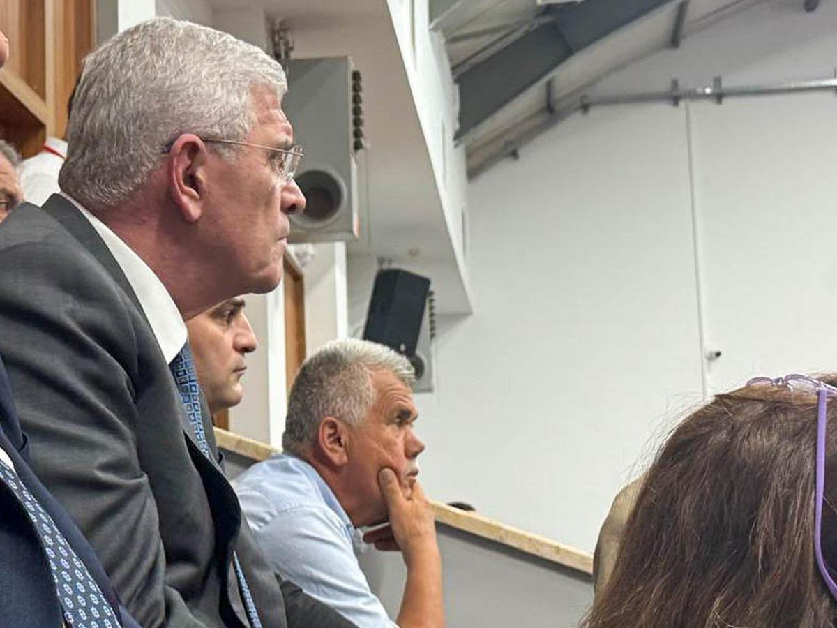 Bolu’da Kartalkaya davasının duruşmasını takip ettik.

Raporlar ve ifadeler gösteriyor ki Turizm Bakanlığı yetkilileriyle ilgili soruşturma izni verilmediği için yargı önüne çıkarılamıyorlar.

Bu davanın şeffaf şekilde yürütülmesi ve verilecek kararın hem kayıplarımızın