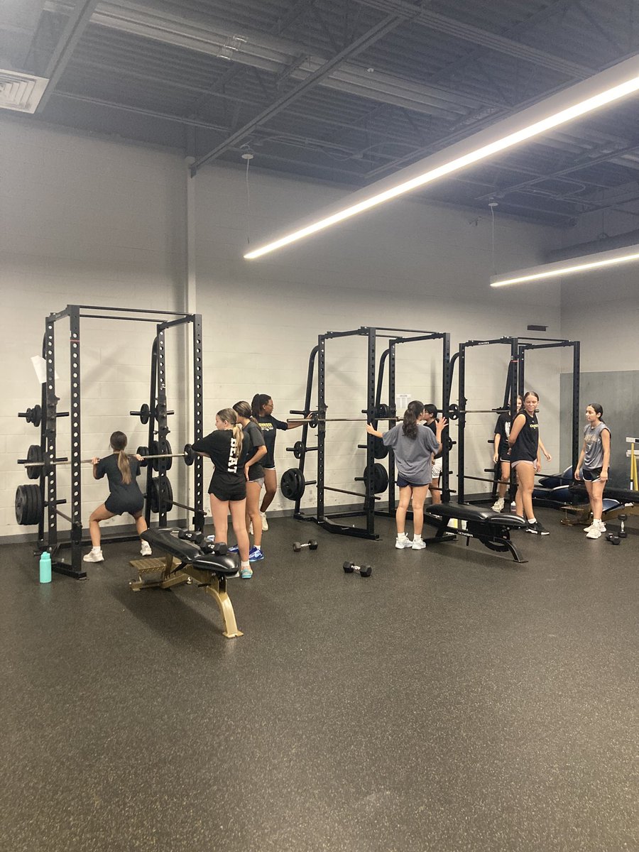 LJagsbball's tweet image. Week 5 down of our summer workouts, hard work in the weight room and court, “Today I will do what others won’t, so tomorrow I can do what others can’t.” #ChampionshipStandard
#ChampionshipCulture
@McCormick_Hays @DMS_Mustangs @CoachCarlin @Coach_Akina @JhsJags @HaysCISD