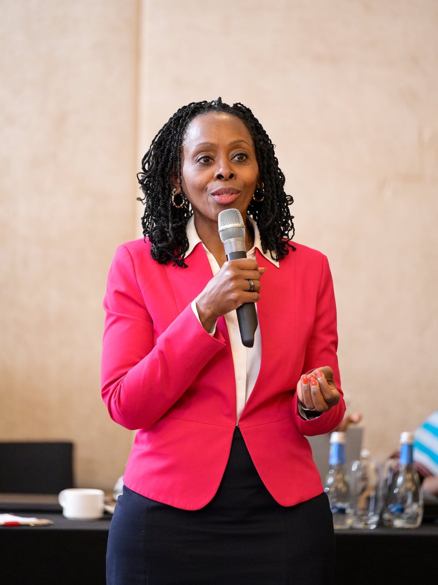 🎓The African School of Governance concludes its first-ever Executive Education Programme in Kigali!

Over three days, ministers, parliamentarians, senior officials and experts from across Africa came together to reflect on a critical question: what is the African Worldview?

A