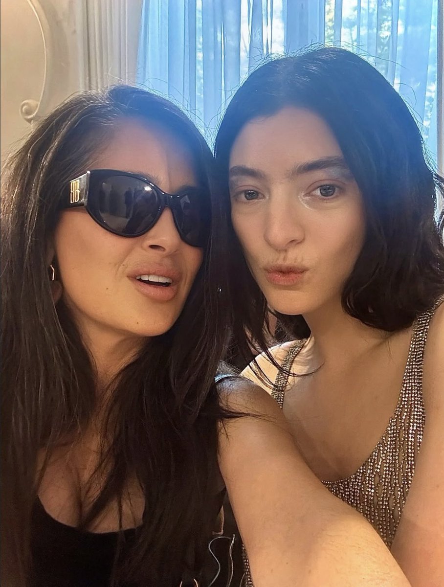 Lorde and legendary Mexican actress Salma Hayek at yesterday’s Balenciaga event.