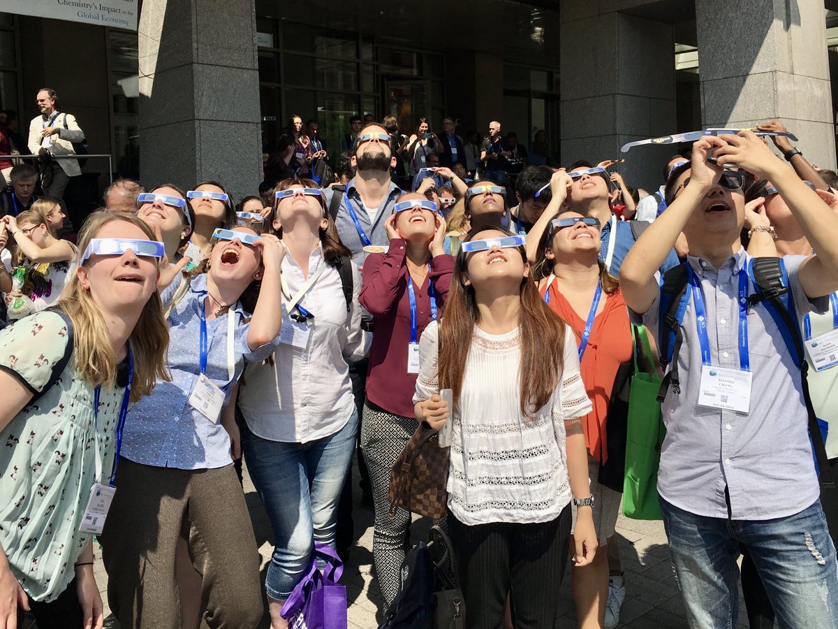 #CASFutureLeaders attending #ACSFall2025 in Washington, DC, join us for a networking event at Crimson Rooftop on Tuesday, August 19. Details in the #CASFutureLeaders Community group on LinkedIn!

The last time we were in DC, we took these iconic photos of the 2017 class.