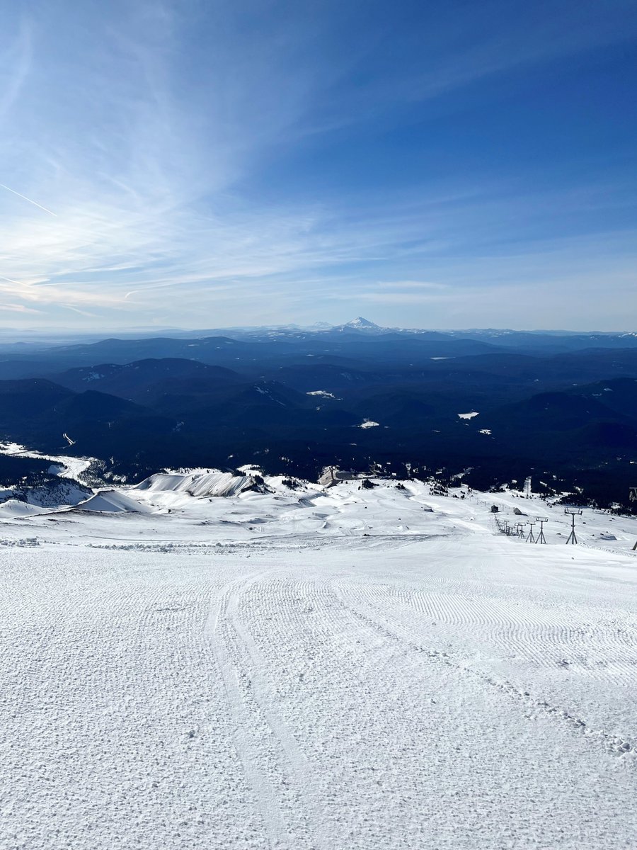 forritcu's tweet image. From Columbia River Gorge to Coast, there's so much to explore in #Oregon. Whether in an RV or on a boat, Oregon's beauty is waiting for you. Check out our blog for places to explore in this summer 👉 ow.ly/Ziii50WnROB

#OregonAdventure #ExploreOregon #outdooradventure