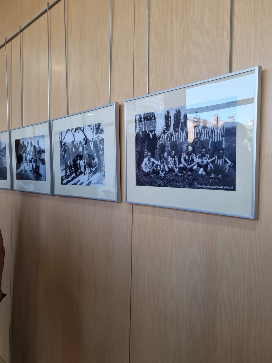 🔴 ¡Empiezan las fiestas de la Poveda!

Acudimos a la inauguración del mural y la exposición fotográfica en el 125° Aniversario de La Poveda.

Agradecimiento especial a Agustín Fernández, extrabajador de "la Azucarera" y a la Agrupación Musical de La Poveda.