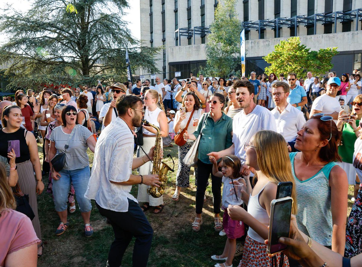 Beaucoup de monde ce soir pour notre dernière soirée Afterwork dans les Jardins <a href="/CD_CotedOr/">Côte-d'Or</a>