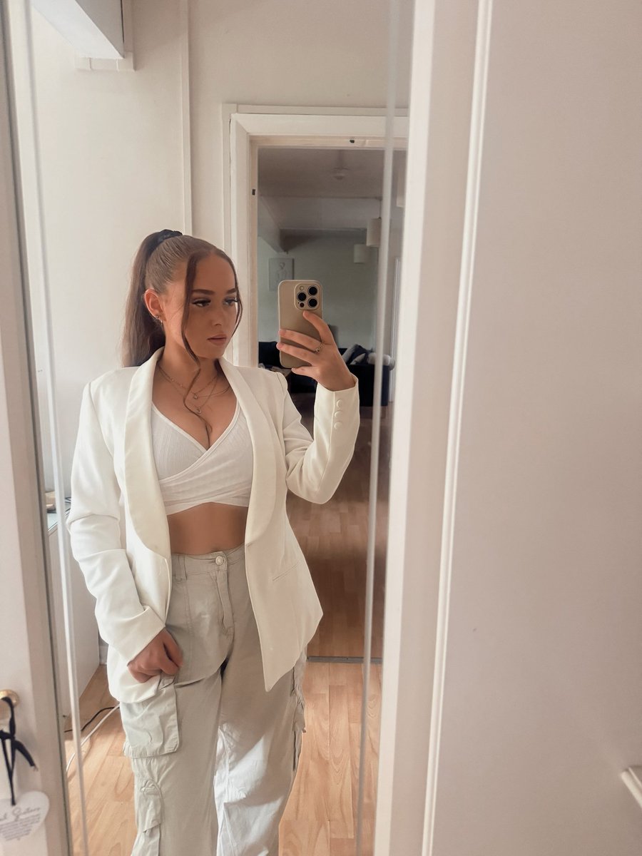 Bailey Marie tweet media