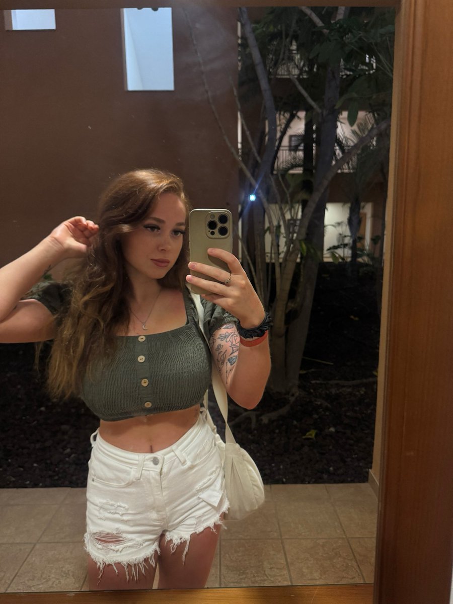 Bailey Marie tweet media