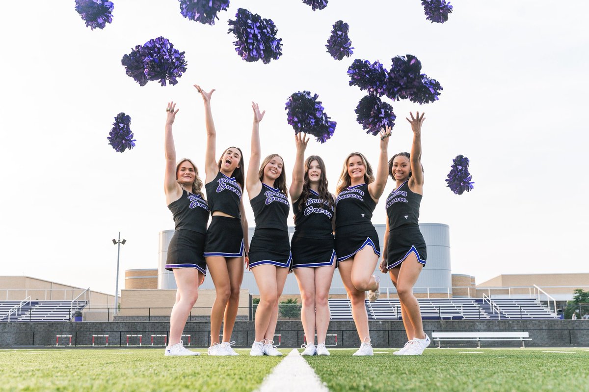 BGHS_Cheer's tweet image. Picture Day 🏈