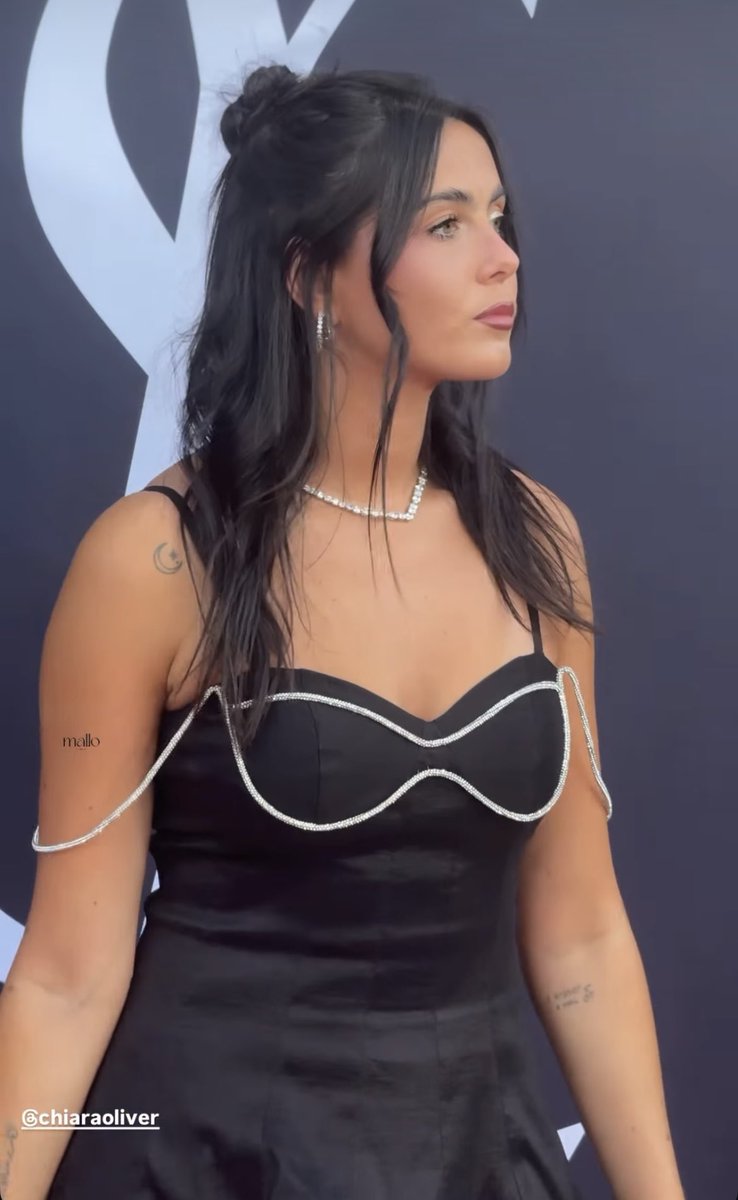 yoursreche's tweet photo. CHIARA EN EL EVENTO DE YSL, LO GUAPÍSIMA POR FAVOR https://t.co/GWRCzGsMqS