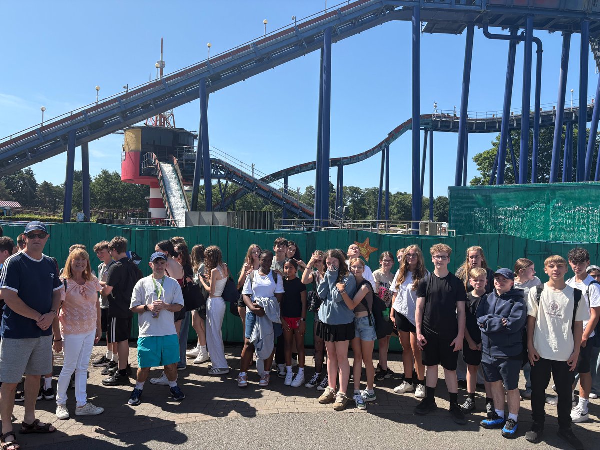 Kibworth Mead Academy (@kibmeadacad) on Twitter photo Another wonderful day of reward trips- today it was Year 9's turn. At <a href="/DraytonManor/">Drayton Manor</a> in the glorious sunshine. 🎢☀️🍔 Another wonderful day of reward trips- today it was Year 9's turn. At <a href="/DraytonManor/">Drayton Manor</a> in the glorious sunshine. 🎢☀️🍔