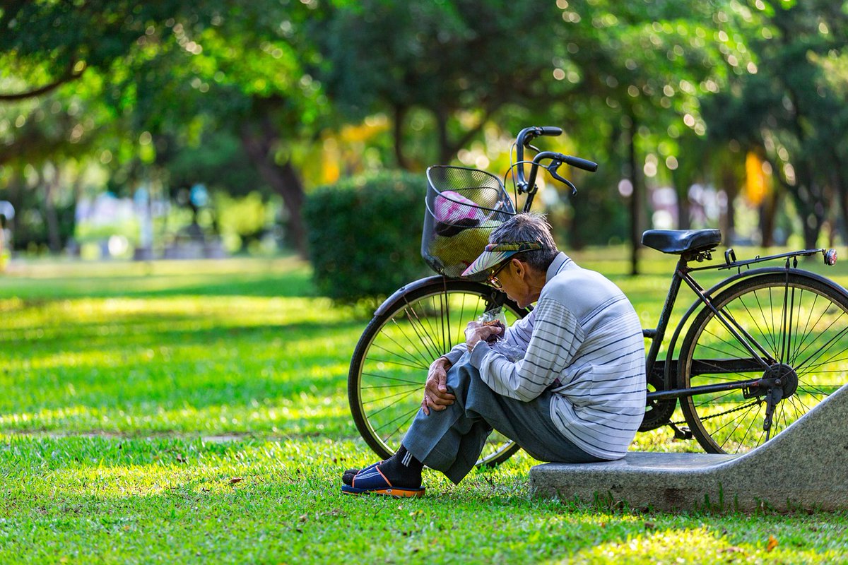 Samaritans of Waltham Forest (@samaritanswf) on Twitter photo Getting older can be tough, especially if you've lost loved ones or are struggling with health problems. 💚
Whatever you're facing, we are here to listen. Call us free on 📞116 123 or email jo@samaritans.org. Getting older can be tough, especially if you've lost loved ones or are struggling with health problems. 💚
Whatever you're facing, we are here to listen. Call us free on 📞116 123 or email jo@samaritans.org.