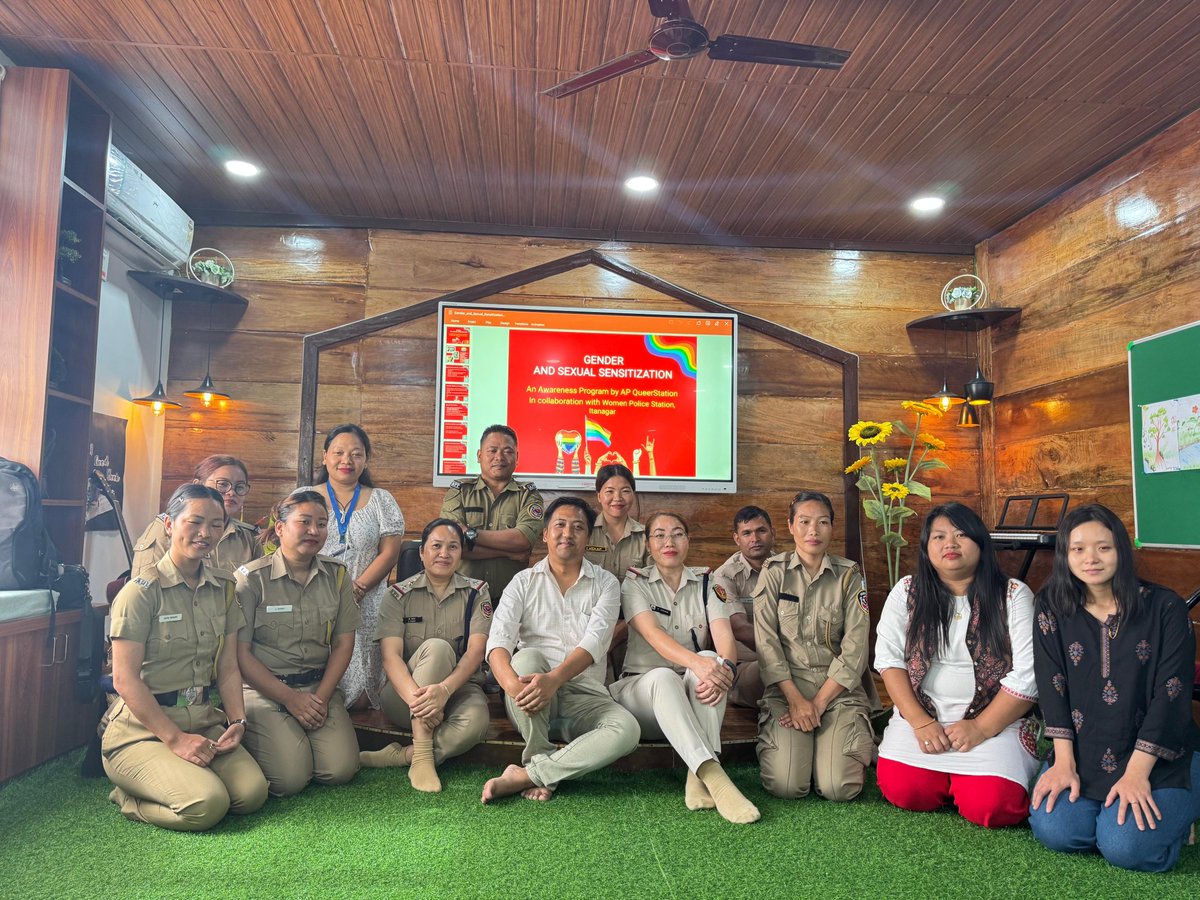 SawangWangchha's tweet image. Thanks to Women Police Station Itanagar... the sensitization program went really well. Truly grateful for their kindness! 🙏🌈🌻
#lgbtqia #sensitization