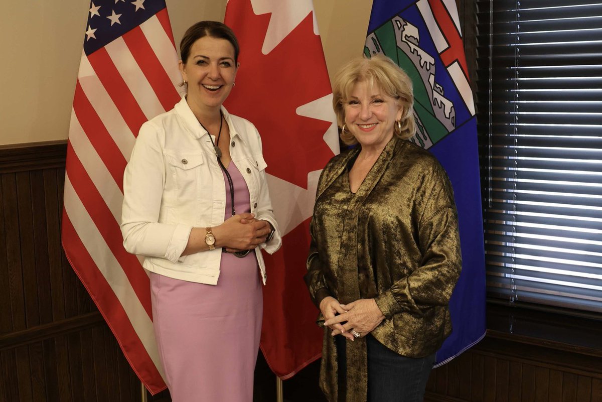 Danielle Smith (@abdaniellesmith) on Twitter photo Sure, Texas and Alberta have a little beef sometimes… like who has the best steak? 🥩
But when it comes to energy security, agriculture, innovation and economic growth, we’re proudly on the same team.
Great to meet with Texas Secretary of State Jane Nelson <a href="/TXsecofstate/">Texas Secretary of State</a> and Sure, Texas and Alberta have a little beef sometimes… like who has the best steak? 🥩
But when it comes to energy security, agriculture, innovation and economic growth, we’re proudly on the same team.
Great to meet with Texas Secretary of State Jane Nelson <a href="/TXsecofstate/">Texas Secretary of State</a> and
