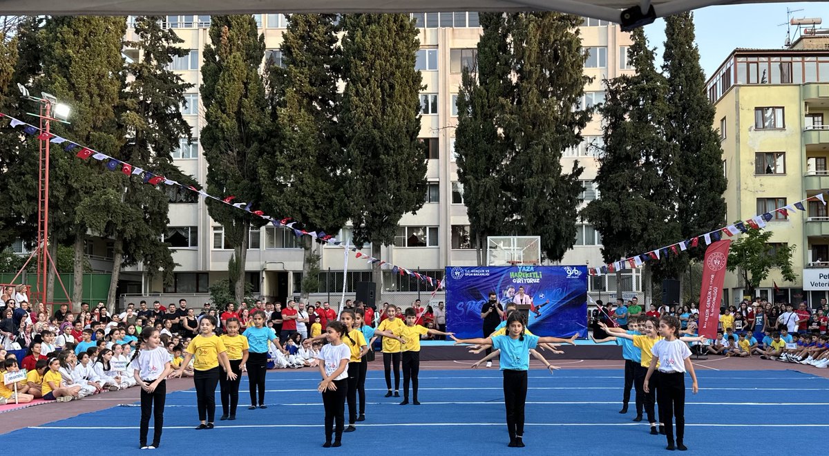 bintiismet's tweet image. bugün günlerden @gencliksporbak 🤍