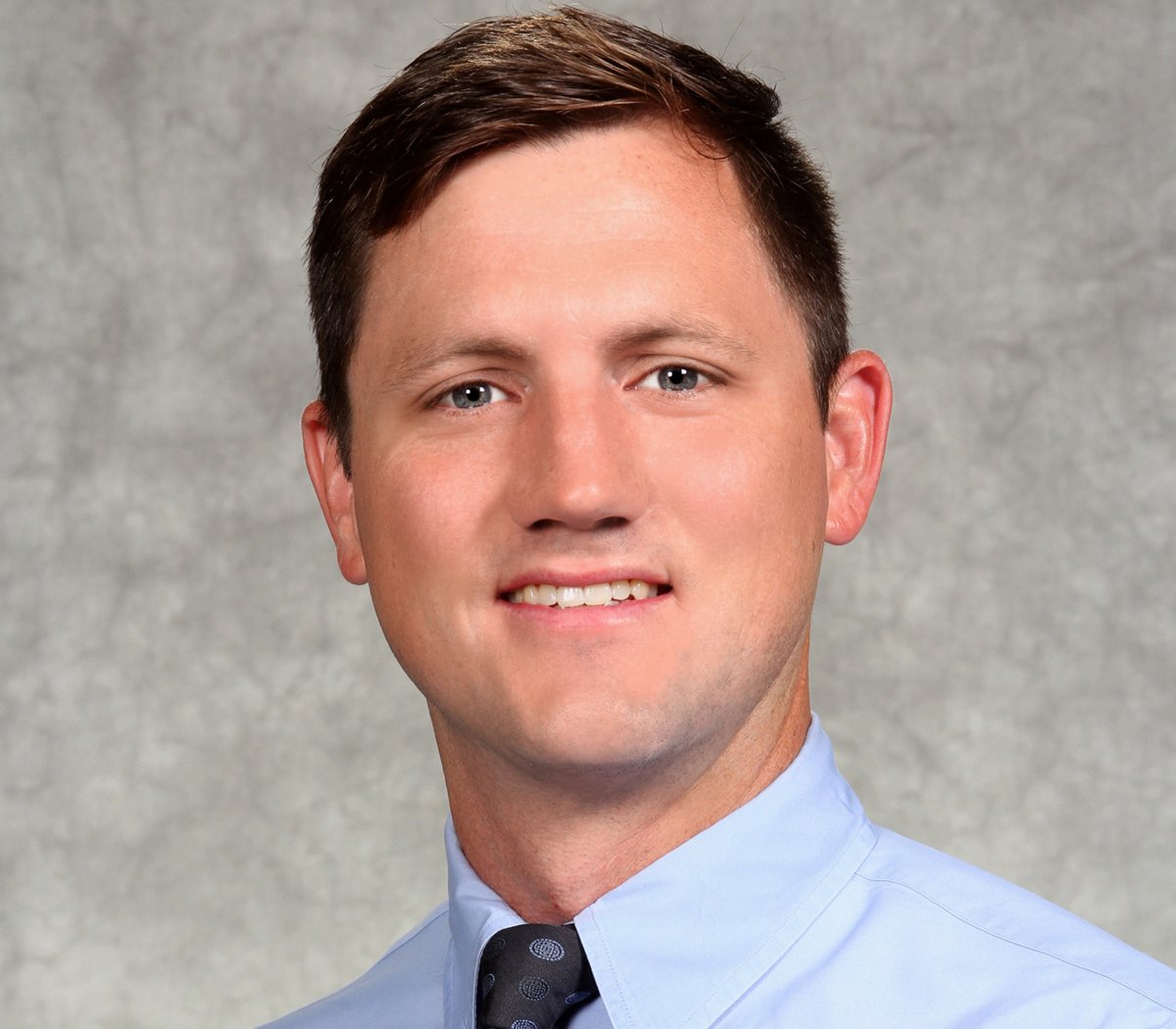We welcome back former counselor Mr. Andrew Campbell, who is returning to DLS as the new Dean of Students and Director of Counseling. #PilotPride #LasallianEducation

READ MORE: delasallehs.com/discover-de-la…