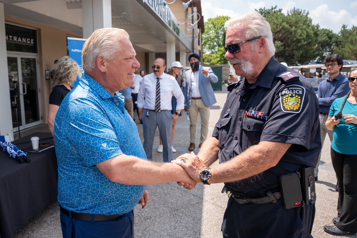 fordnation's tweet image. Today, I had the pleasure of attending the Annual Peel Region Police Golf Tournament. Our government will always have the backs of the brave women and men in uniform who serve and protect Ontario.
