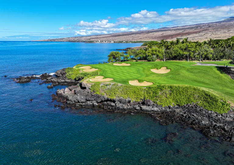 RTJ2GolfDesign's tweet image. Jim Nantz teamed up with the Mauna Kea Resort to celebrate the revitalization of the golf course in a recent Golf Digest essay. Mauna Kea recently received a stunning restoration led by Robert Trent Jones Jr., honoring more than six decades of legacy by his father.