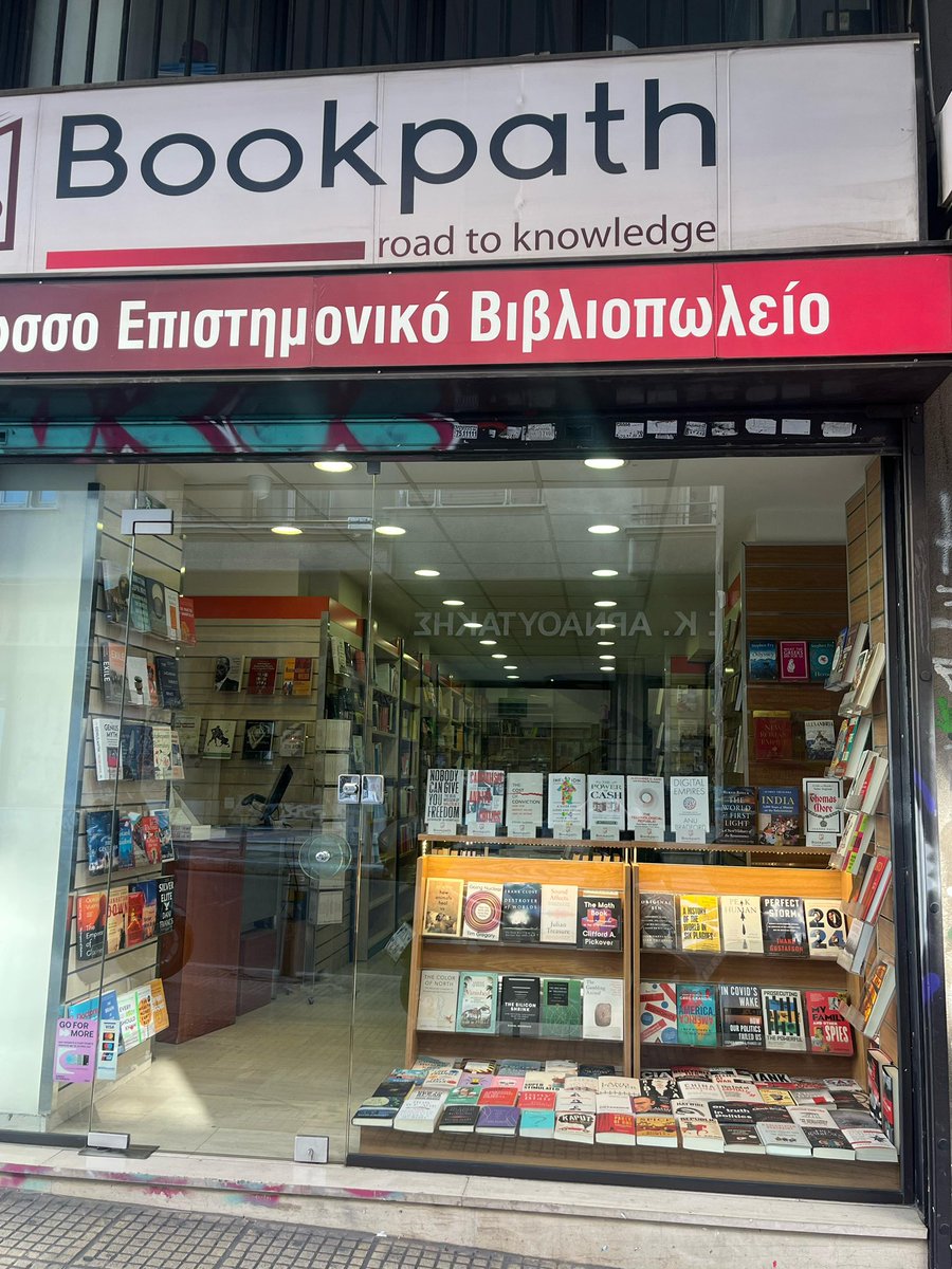 jacobinoire's tweet image. My book was spotted in Athens, Greece at Bookpath Bookstore by Nantina. Come through my southern European comrades. 🥹✊🏾💜
@dialoguepub @OneSignalPub