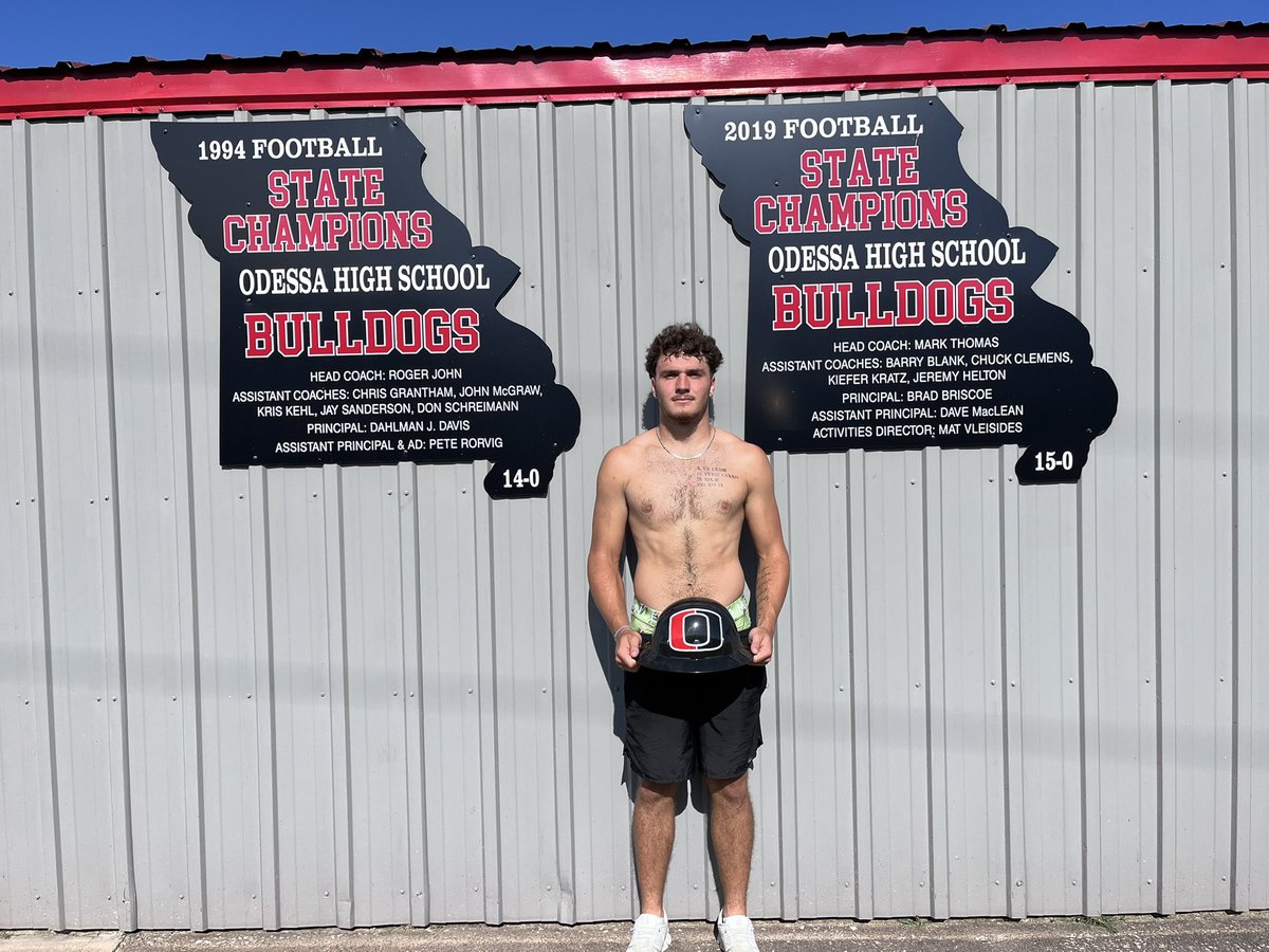 OdessaFootball's tweet photo. 🛠️IRON DAWG🛠️

This weeks iron dawgs are Junior Cole Westerhold (RB/S), and Junior Drew Jarrett (OL/DL)! These two young men have made huge strides as leaders this off-season. Bright futures for these dawgs!

#HAVOC https://t.co/O1ZpLaA8yK