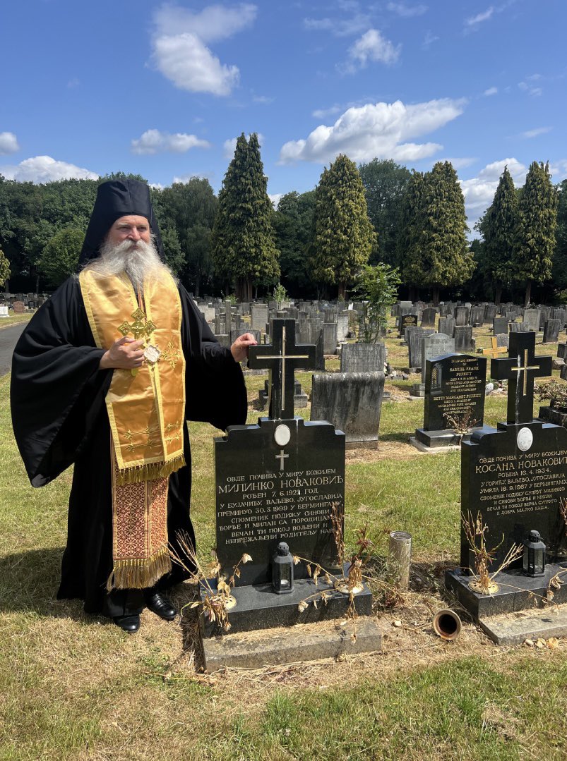 DecaniMonastery's tweet image. SOC Diocese of Great Britain and Ireland
Metropolitan Teodosije Visits Britain
Ivanjdan Celebrated at #Lazarica Church, #Birmingham
With the blessing of His Grace Bishop Nektarios of London and Great Britain and Ireland, the Divine #Liturgy for the Feast of the Nativity of St…