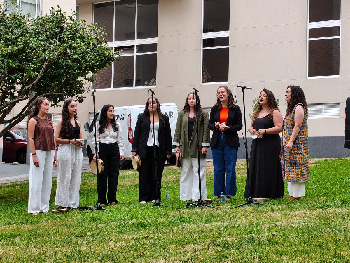 📜 O Concello de Fene acolleu este serán o acto institucional central con motivo do Día da Patria Galega, nunha xornada de reflexión e reivindicación arredor da identidade galega, da man da alcaldesa Sandra Permuy e da cantareira Gisela Sanmartín
➡ fene.gal/portal-cidadan…